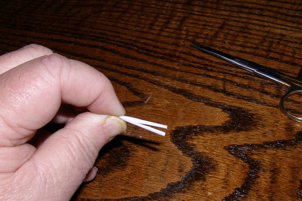 Pinch straw to open for feathers Pinch straw to open for feathers